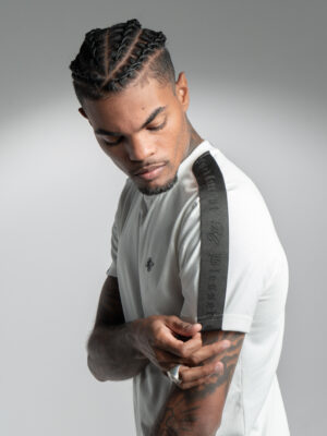 Alternative view of Camiseta Blessed Black Tape –  Off White