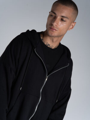 Alternative view of Moletom Over Essential Zip – Black
