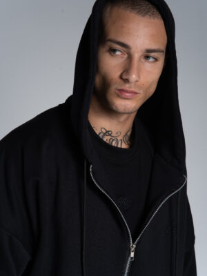 Moletom Over Essential Zip – Black